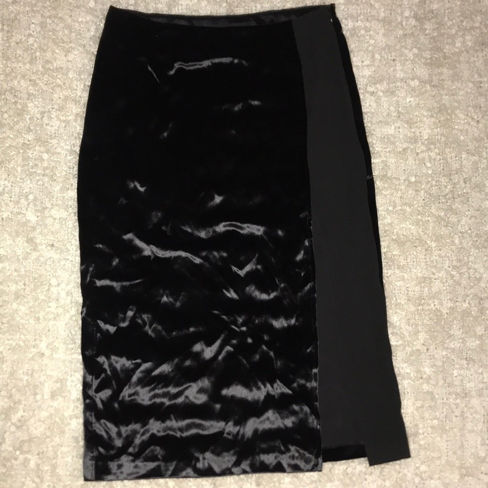 Silk brushed velvet pencil skirt